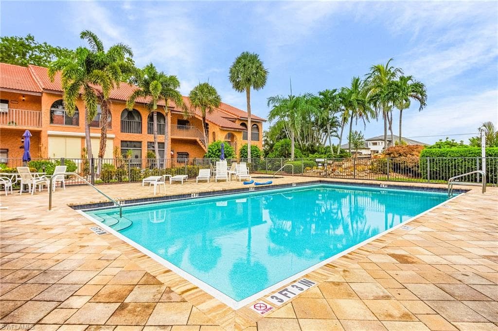5510 SW 4th PL # 404, CAPE CORAL FL 33914-2