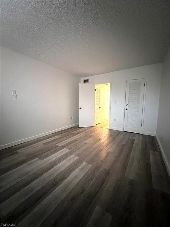 100 Forest Lakes BLVD # 307, NAPLES FL 34105-9