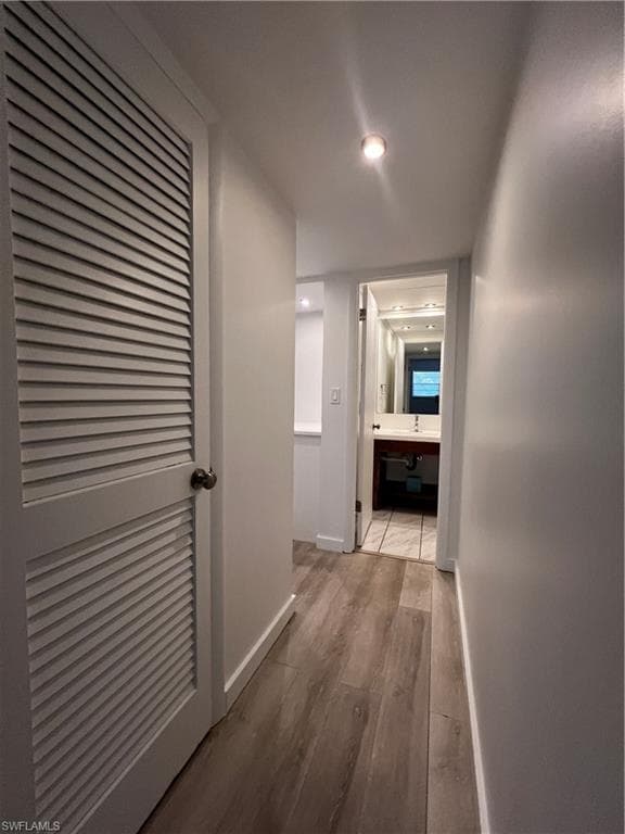 100 Forest Lakes BLVD # 307, NAPLES FL 34105-7