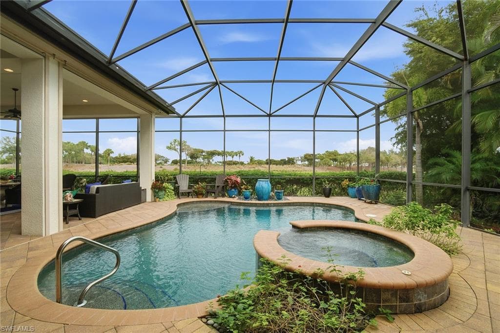 6891 Lakewood Isle DR-26