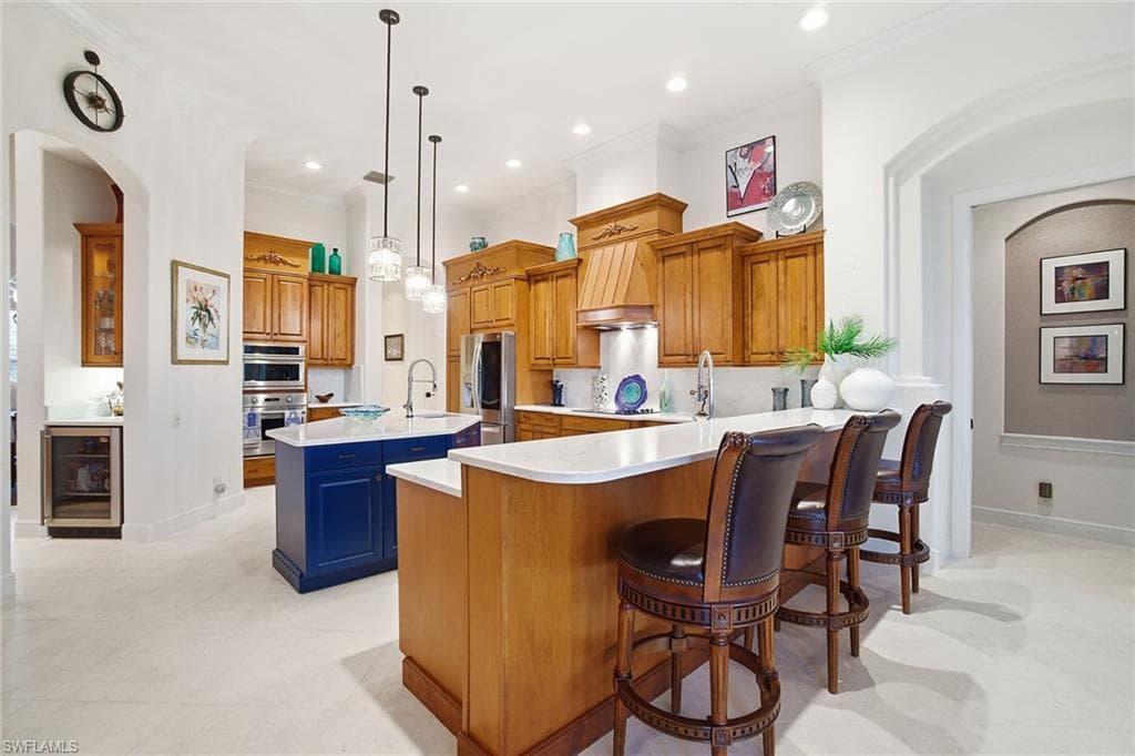 6891 Lakewood Isle DR-1