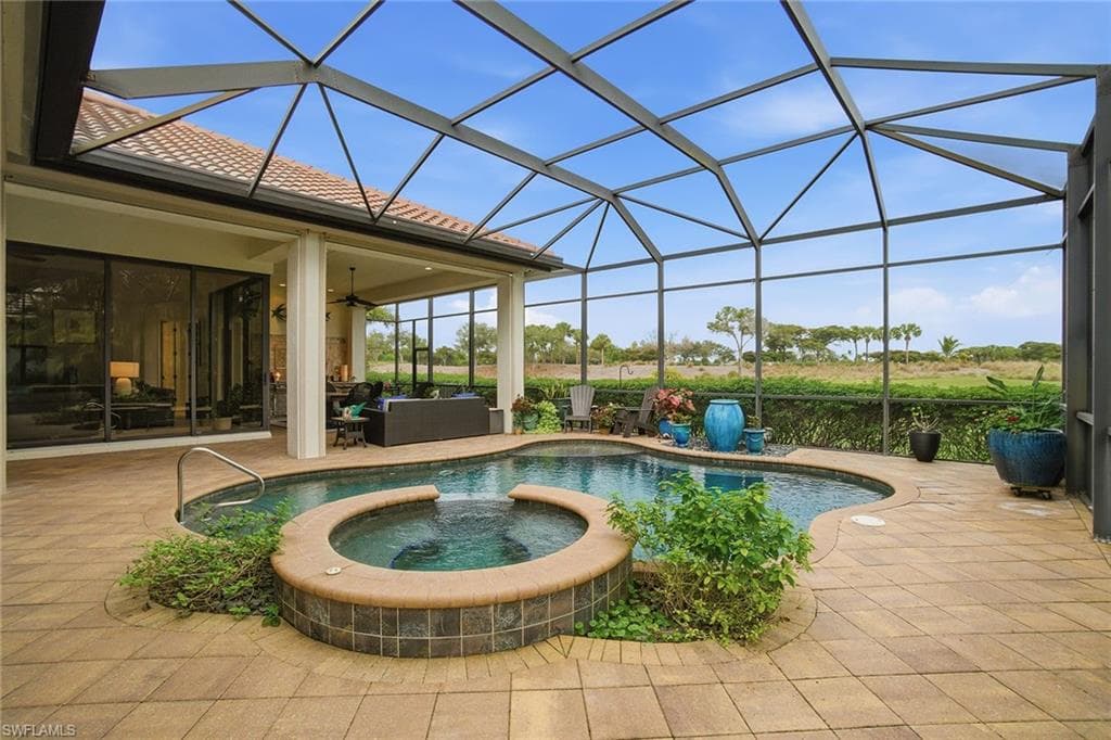 6891 Lakewood Isle DR-25