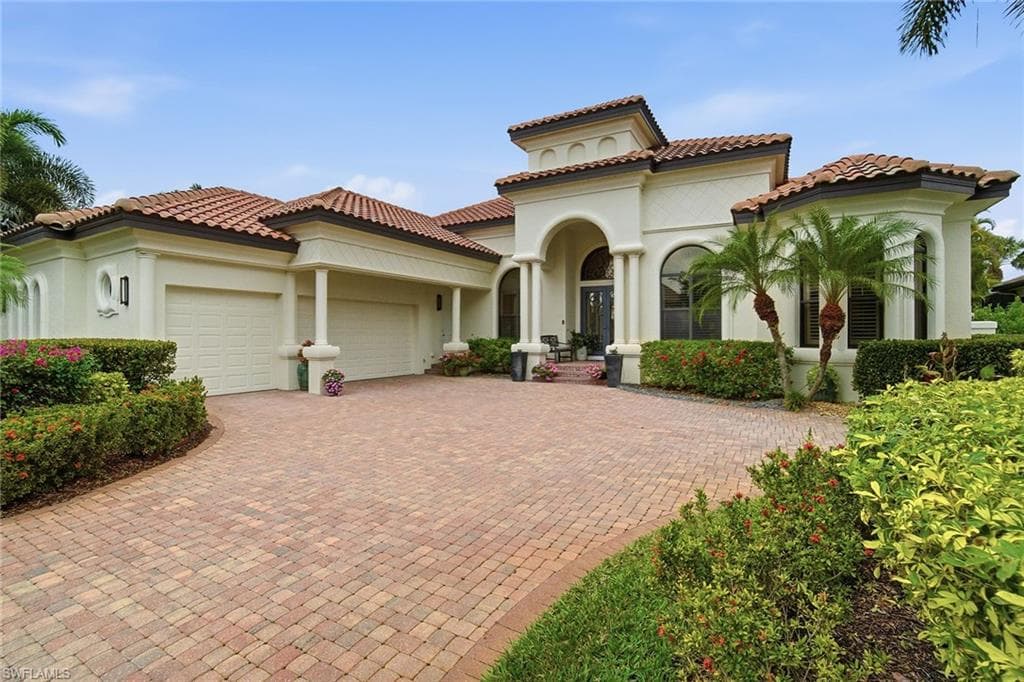 6891 Lakewood Isle DR-27