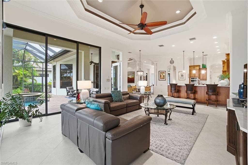 6891 Lakewood Isle DR-9