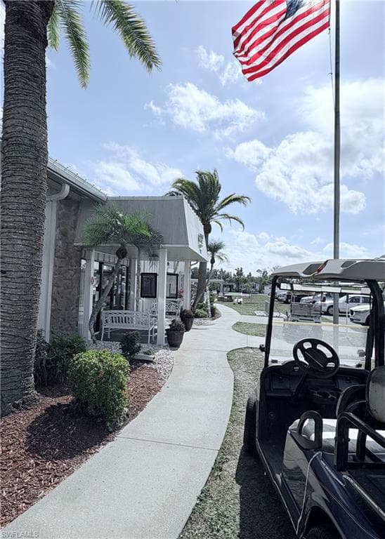 3108 Running Deer DR, NORTH FORT MYERS FL 33917-36