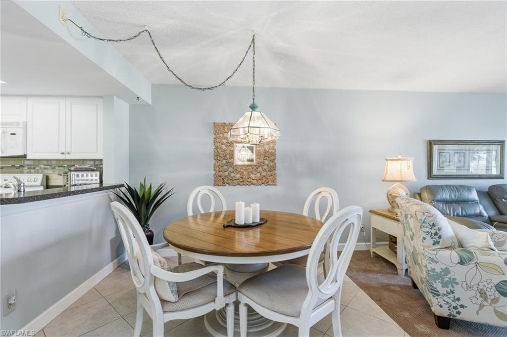 25804 Cockleshell DR # 117, BONITA SPRINGS FL 34135-5