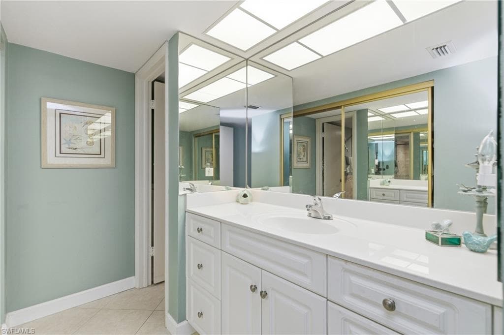 25804 Cockleshell DR # 117, BONITA SPRINGS FL 34135-14