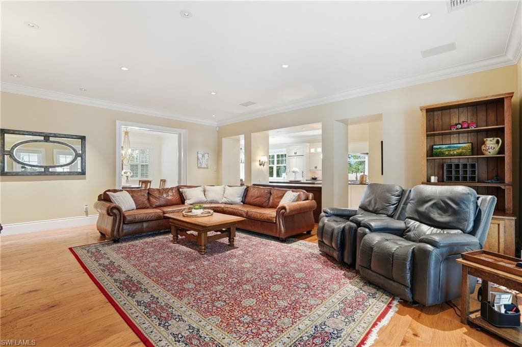 12201 Caisson LN-13