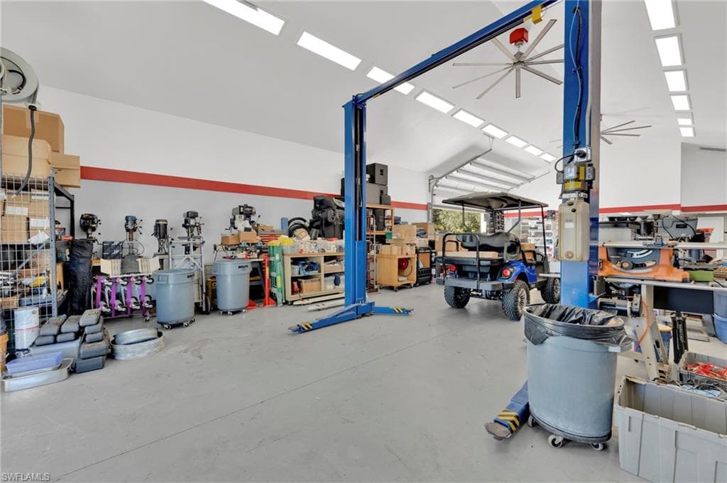12201 Caisson LN-40