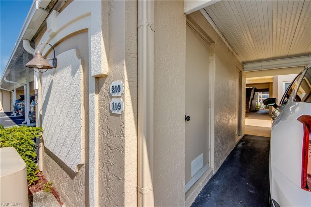 4025 SE 19th PL 209-48