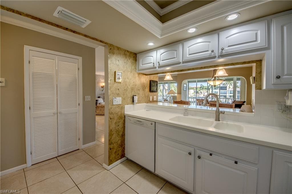 4025 SE 19th PL 209-17