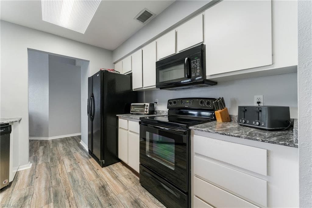 950 Moody RD # 124, NORTH FORT MYERS FL 33903-15