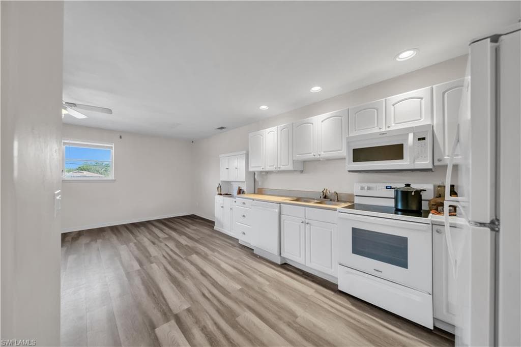 17324/17326 Whitewater CT 326-26