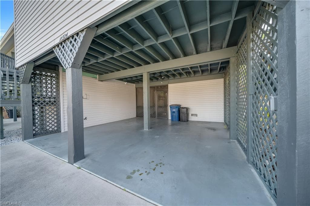 17324/17326 Whitewater CT 326-35
