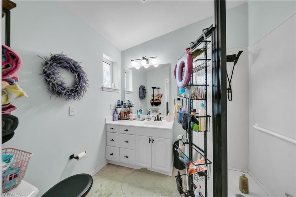 17324/17326 Whitewater CT 326-19