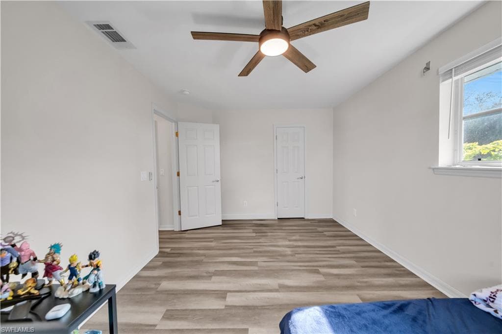 17324/17326 Whitewater CT 326-32