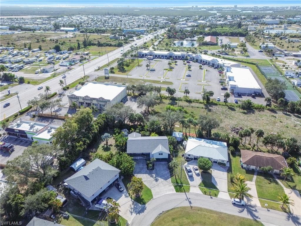 17324/17326 Whitewater CT 326-43