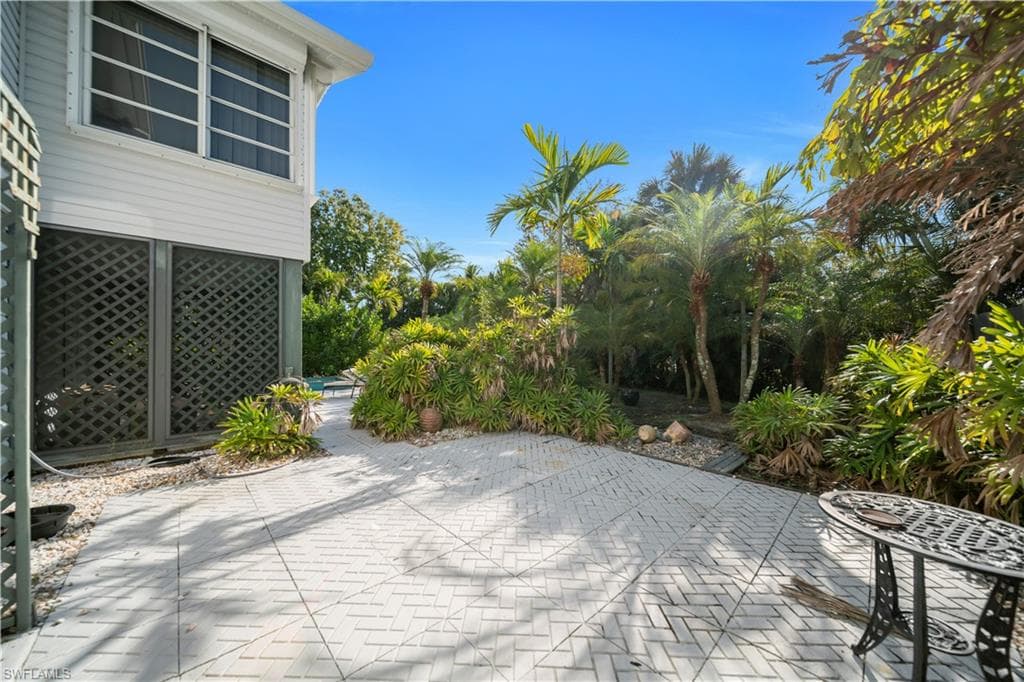 17324/17326 Whitewater CT 326-7