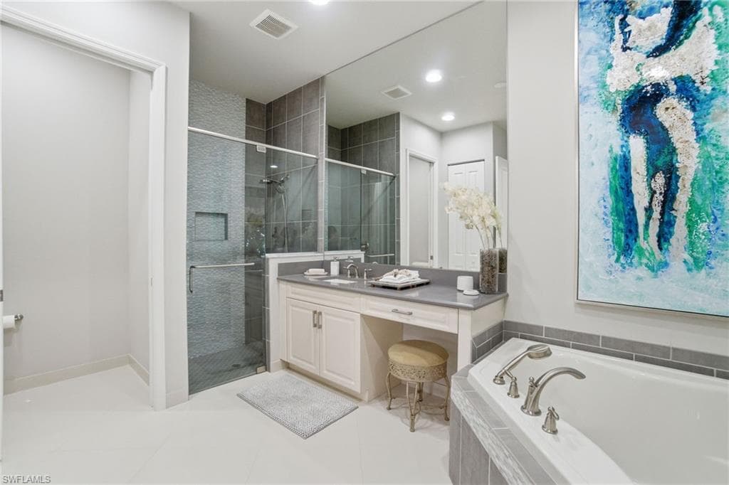 4318 Aurora ST-26