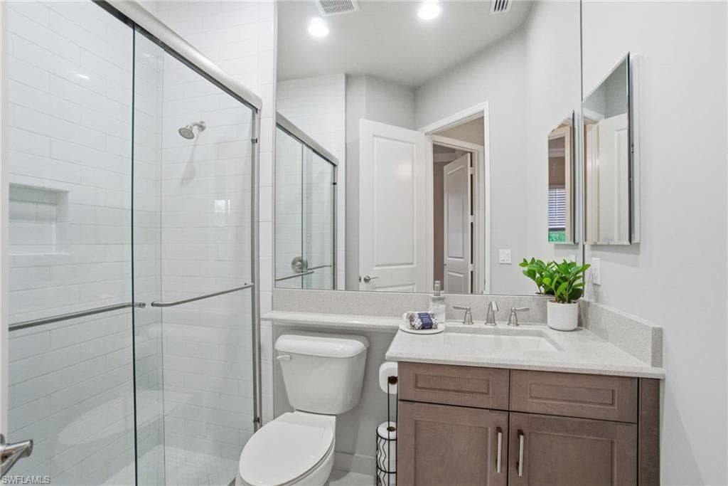 4318 Aurora ST-29