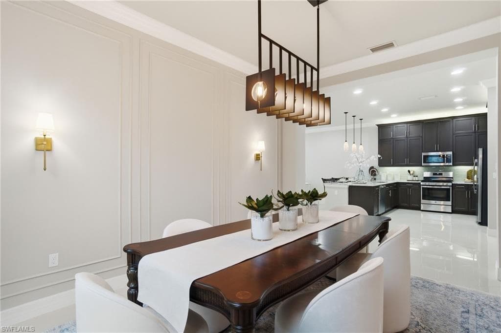 4318 Aurora ST-20