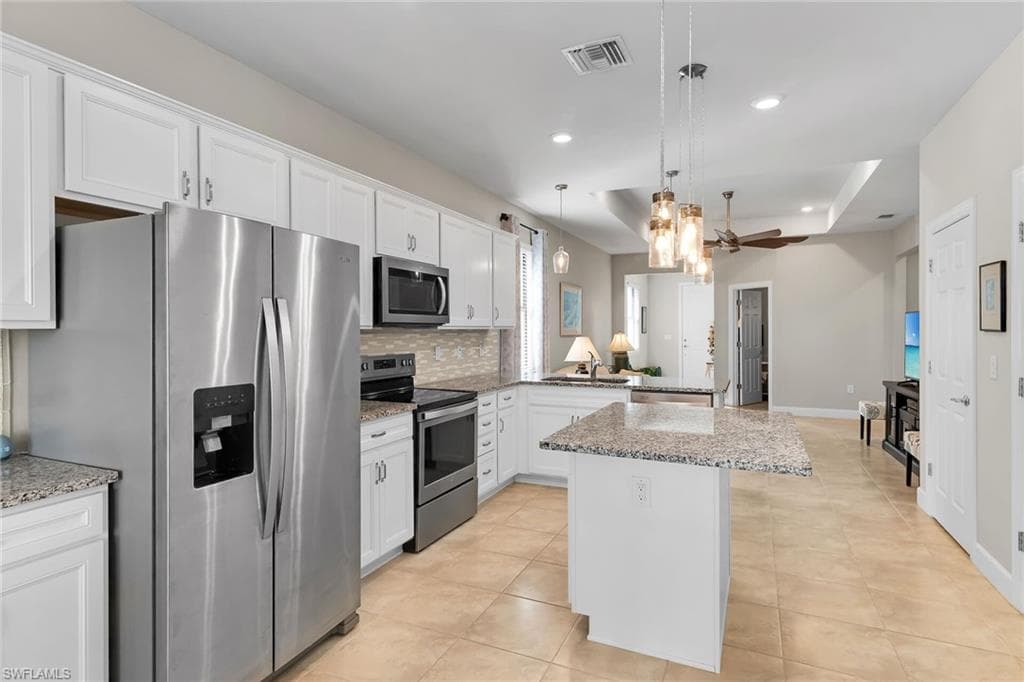 9594 Bexley DR-15