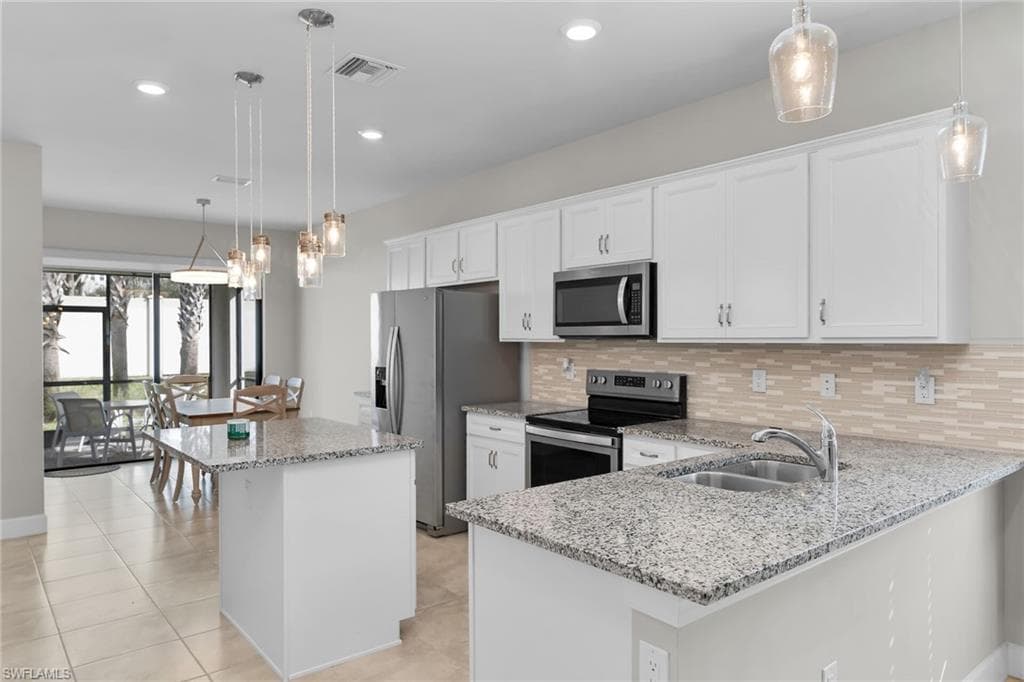 9594 Bexley DR-11
