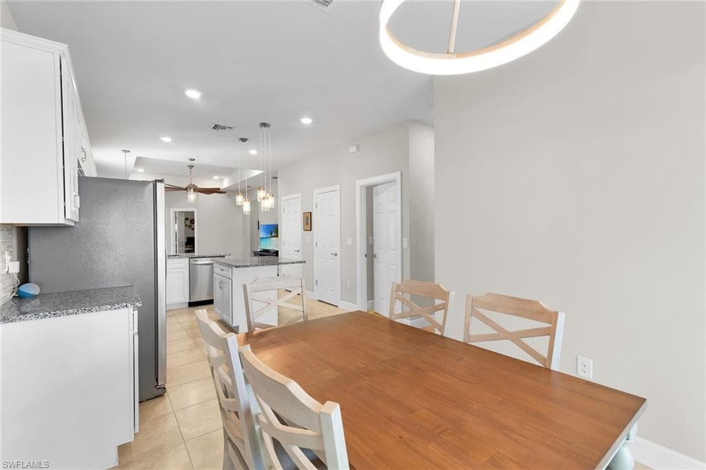 9594 Bexley DR-23