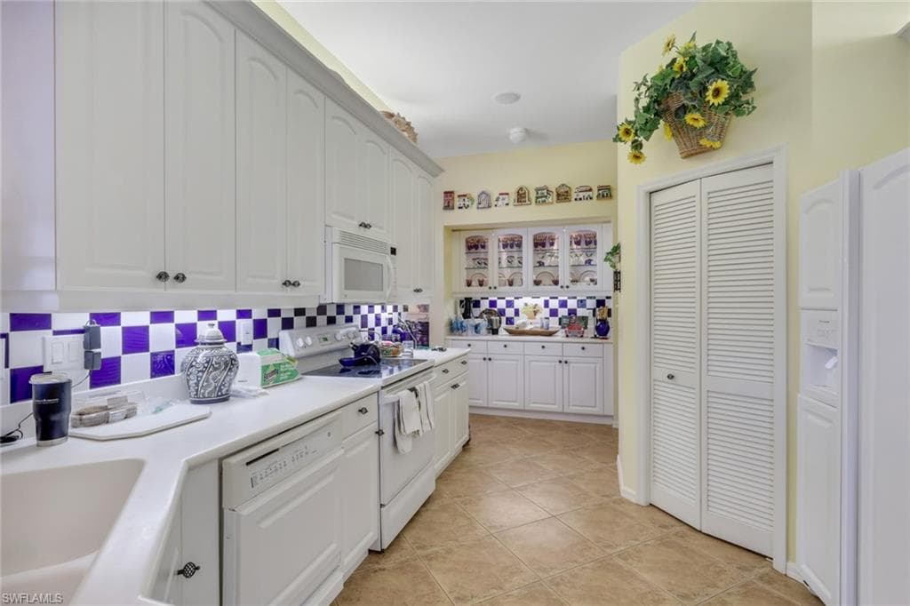 10801 Crooked River RD 203-12