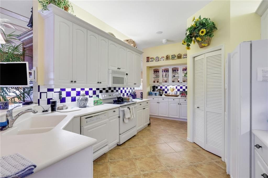 10801 Crooked River RD 203-11