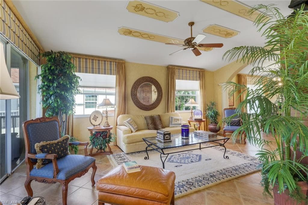 10801 Crooked River RD 203-6