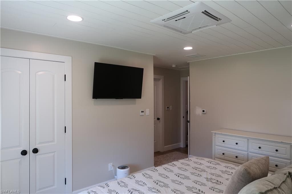 4729 Spring Creek DR, BONITA SPRINGS FL 34134-12
