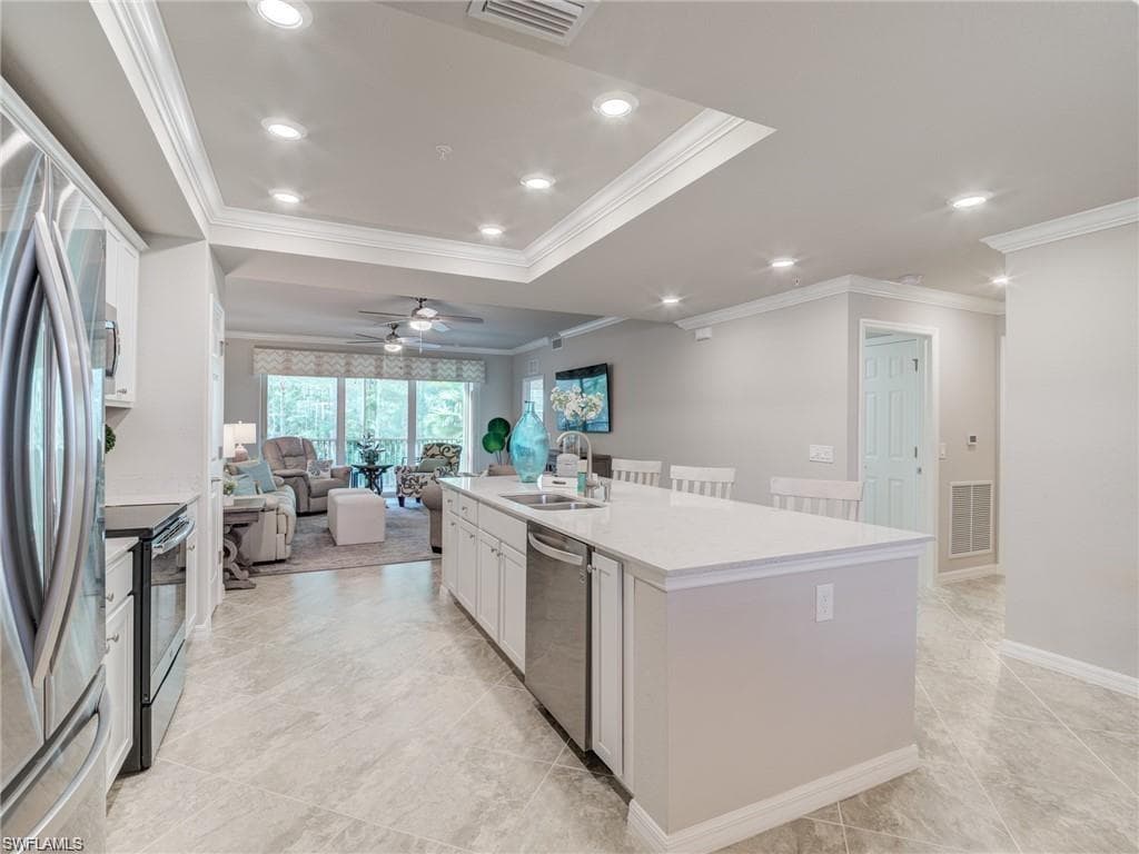 10711 Palazzo WAY 203-6