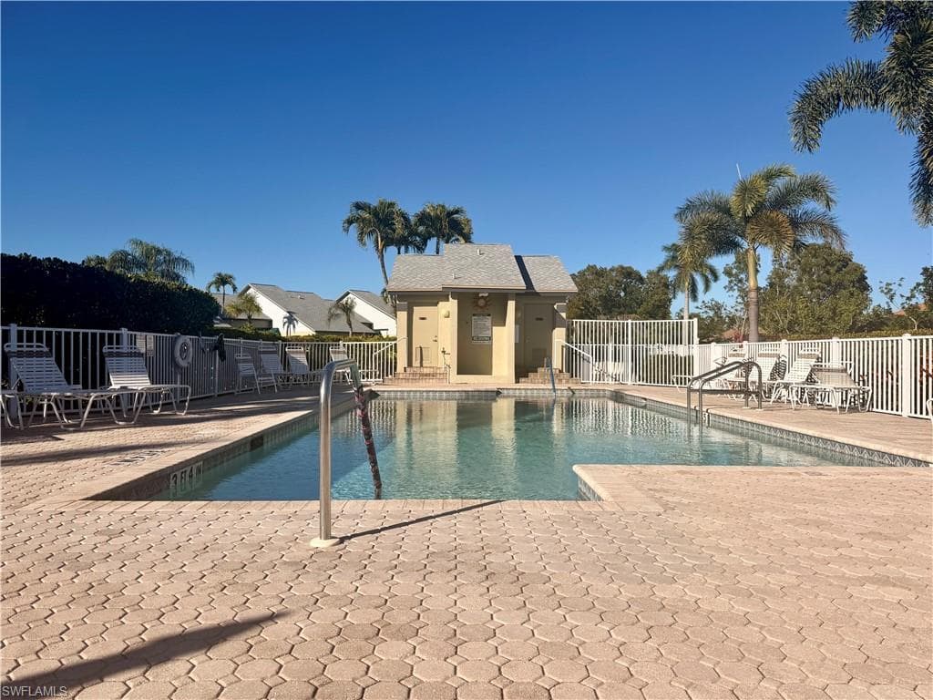 2501 McGregor Park CIR, FORT MYERS FL 33908-42