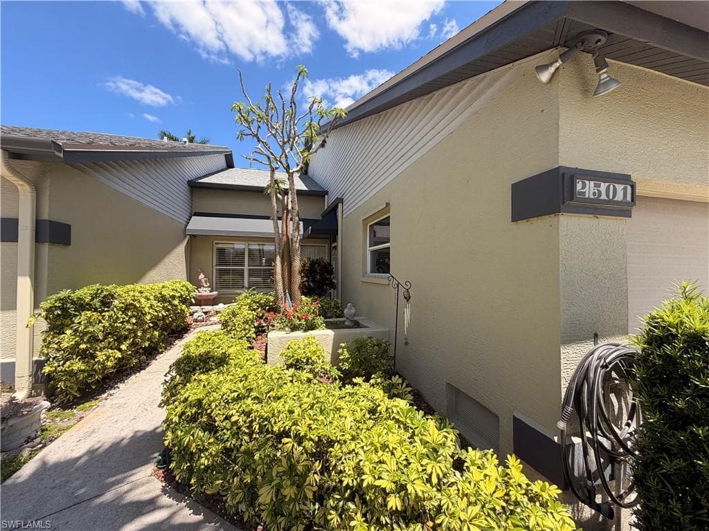 2501 McGregor Park CIR, FORT MYERS FL 33908-2