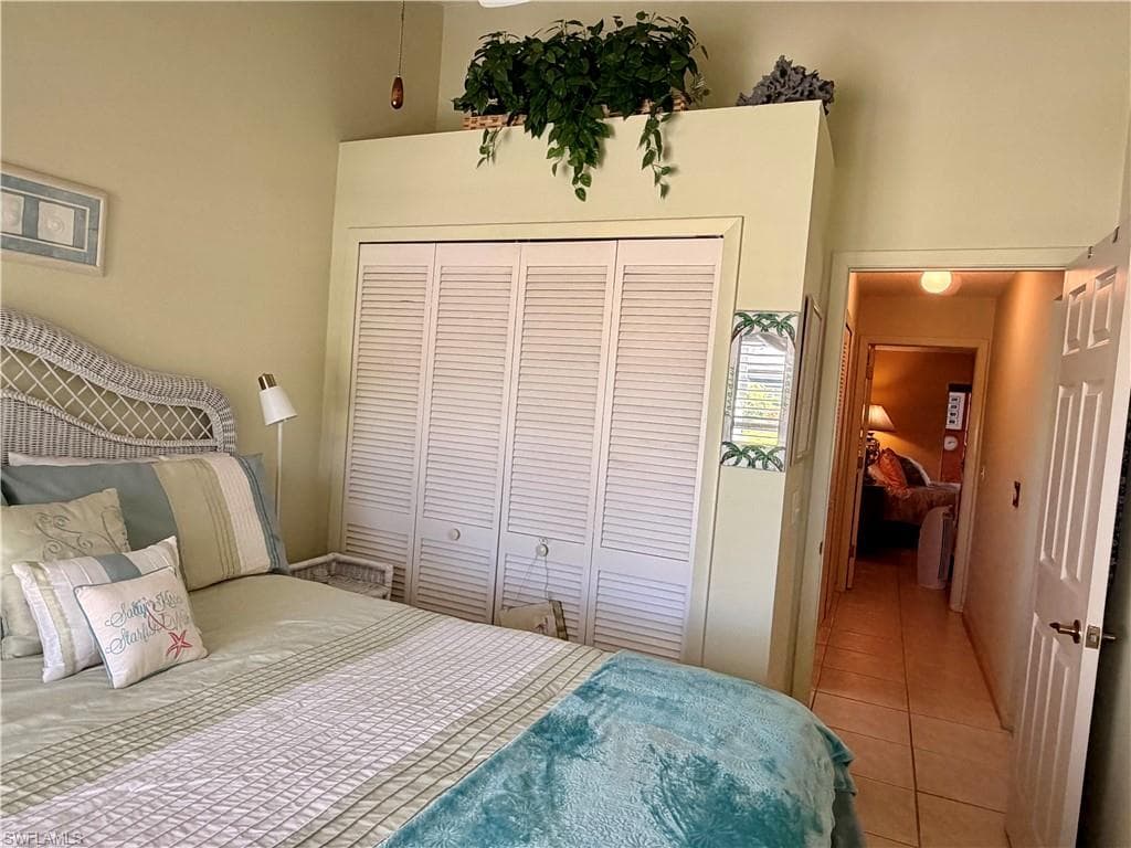 2501 McGregor Park CIR, FORT MYERS FL 33908-19