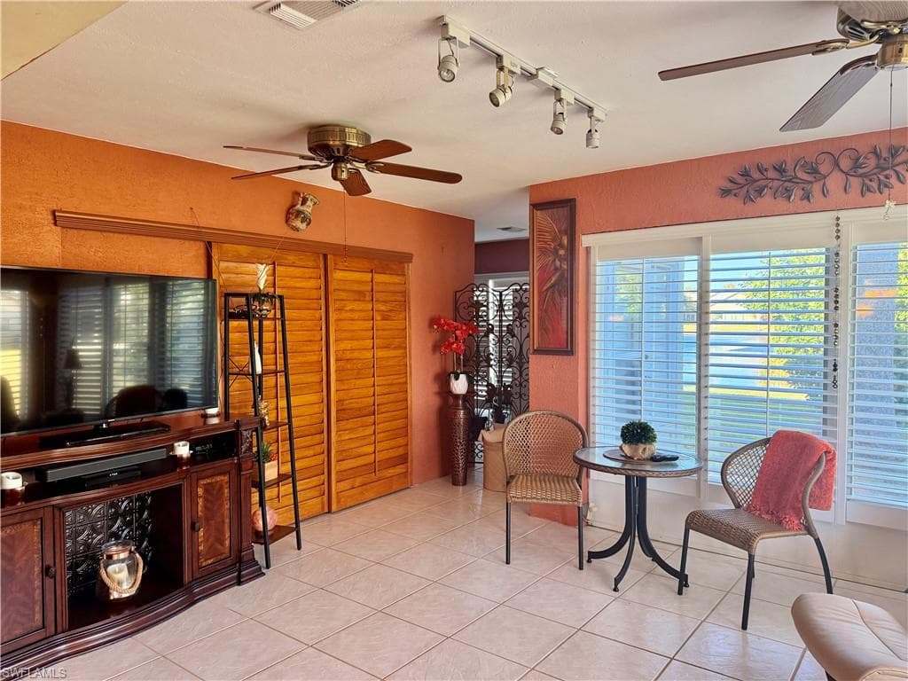 2501 McGregor Park CIR, FORT MYERS FL 33908-33