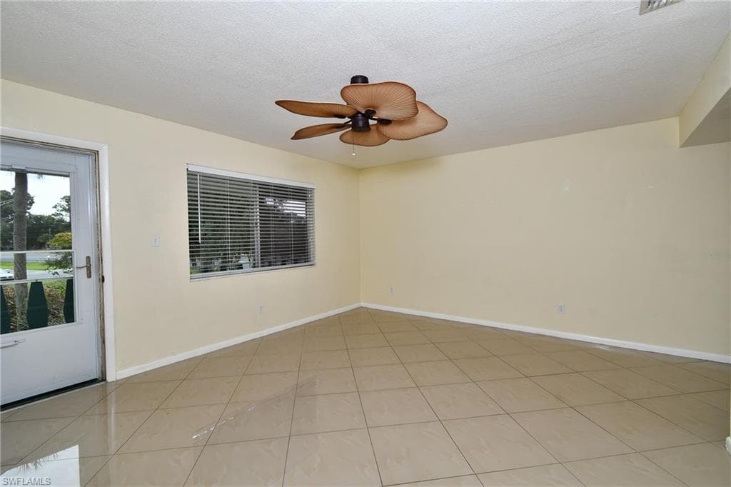 349 Joel BLVD # 201, LEHIGH ACRES FL 33936-6