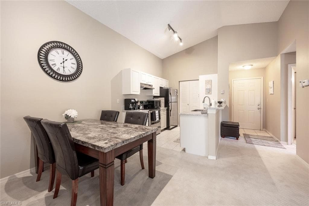 2190 Arbour Walk CIR # 2221, NAPLES FL 34109-1