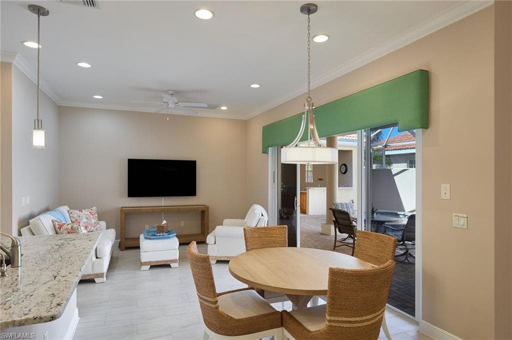 14101 Bently CIR, FORT MYERS FL 33912-4