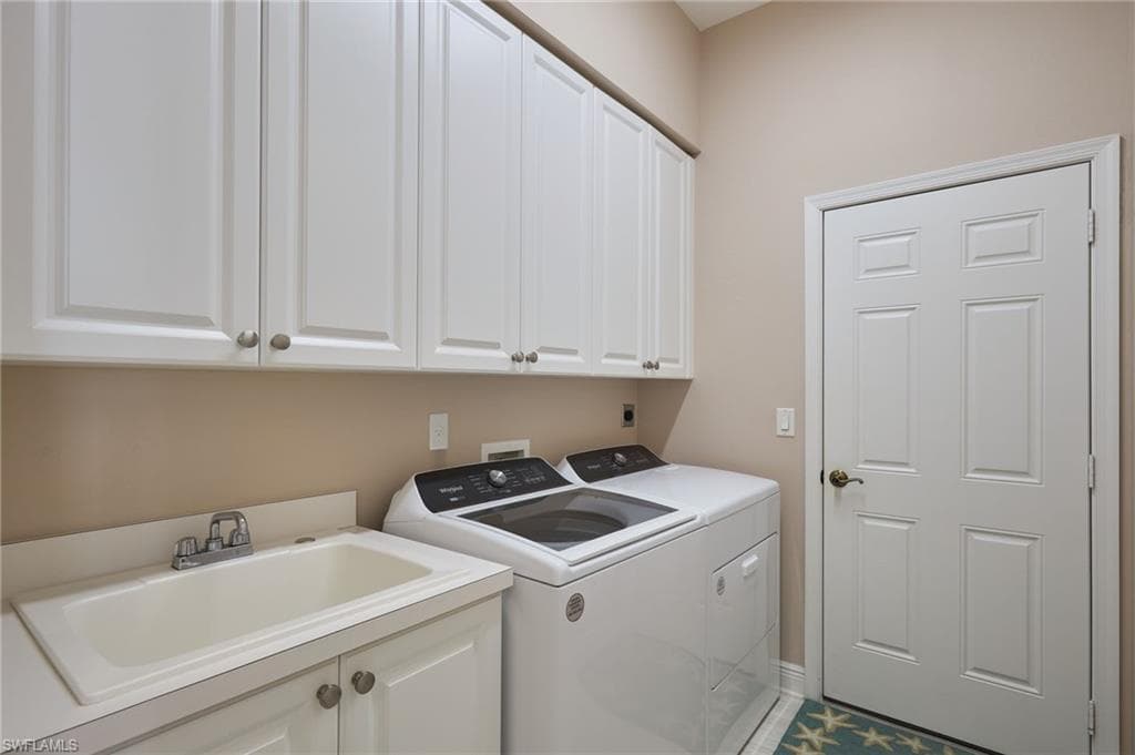 14101 Bently CIR, FORT MYERS FL 33912-16