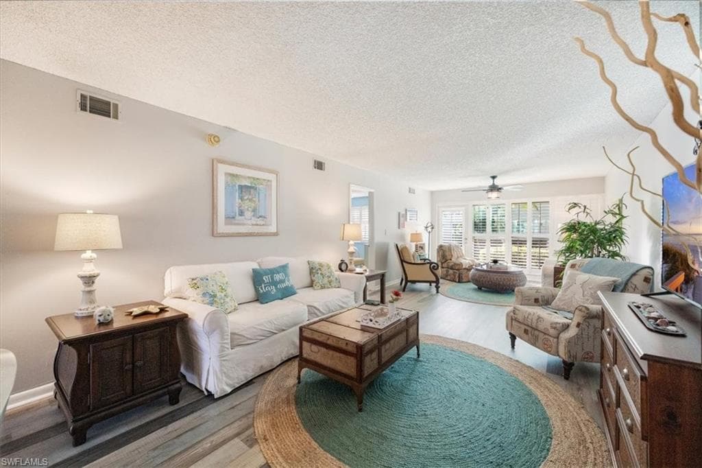 142 Palm DR # 3007, NAPLES FL 34112-5