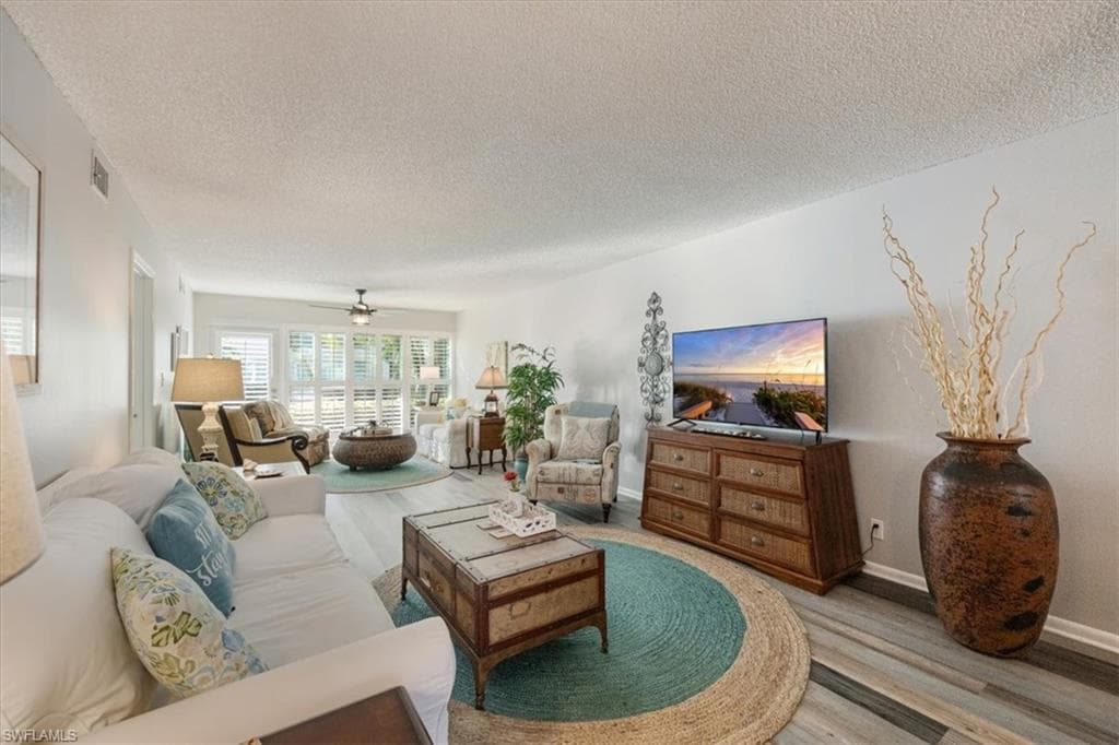 142 Palm DR # 3007, NAPLES FL 34112-3