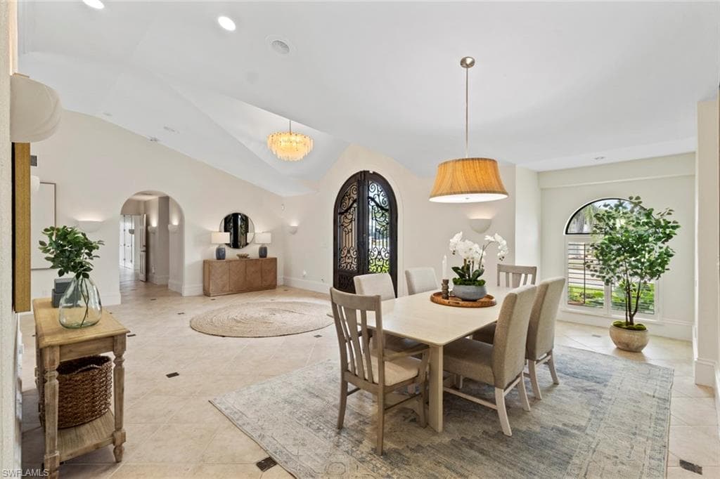 640 Kendall DR, MARCO ISLAND FL 34145-9