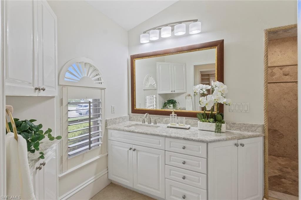 640 Kendall DR, MARCO ISLAND FL 34145-17