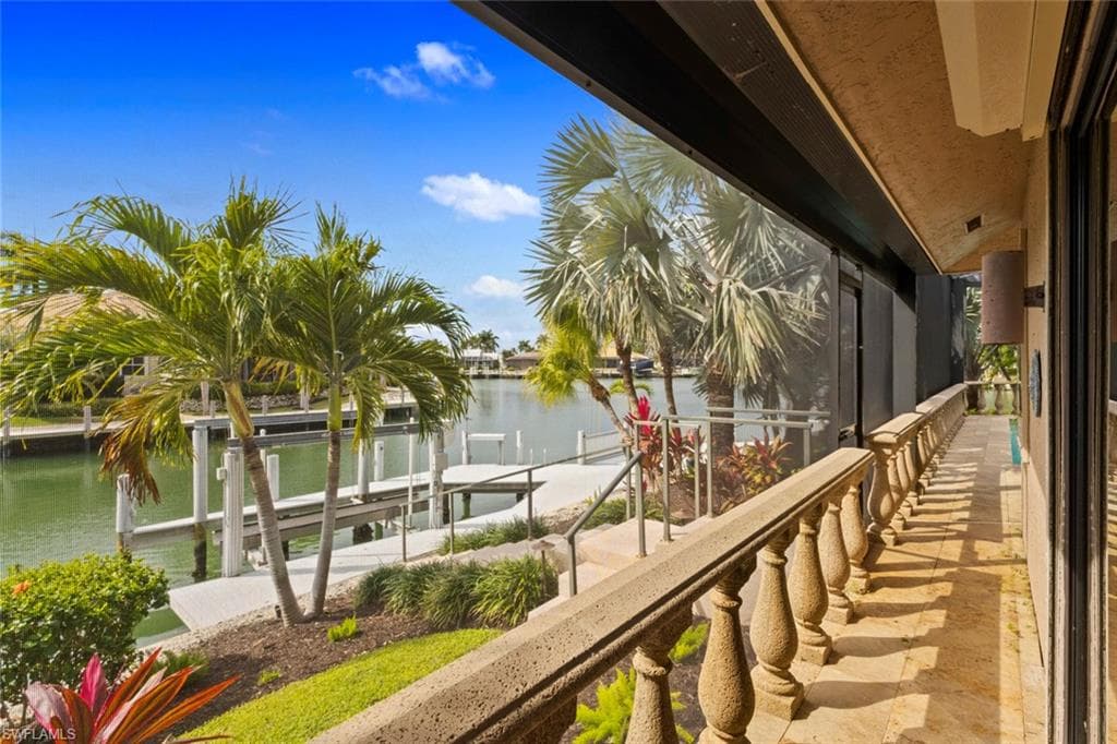 640 Kendall DR, MARCO ISLAND FL 34145-39