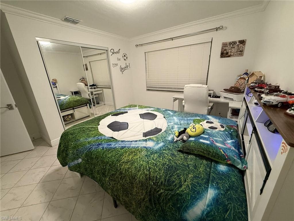 4220 Looking Glass LN # 4302, NAPLES FL 34112-15