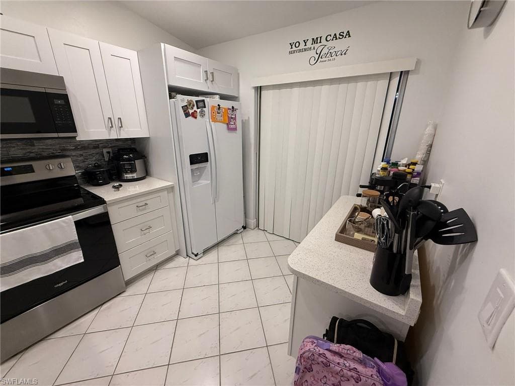 4220 Looking Glass LN # 4302, NAPLES FL 34112-11