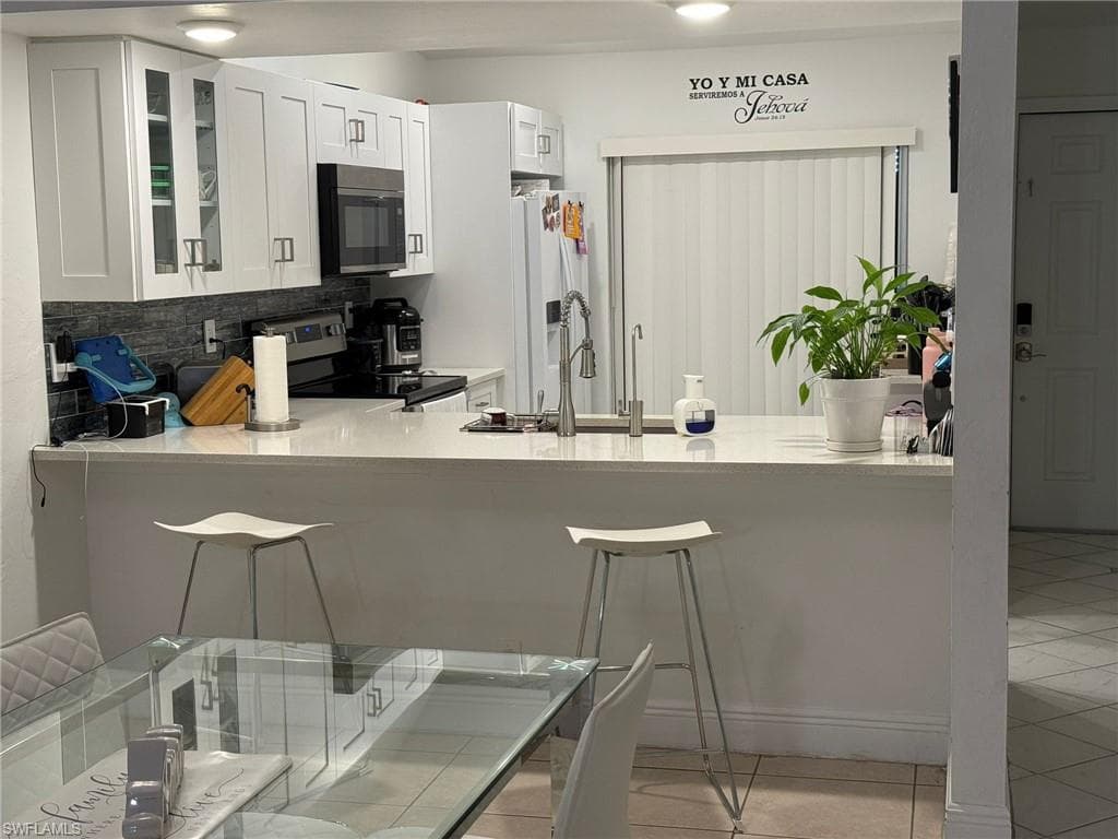 4220 Looking Glass LN # 4302, NAPLES FL 34112-7