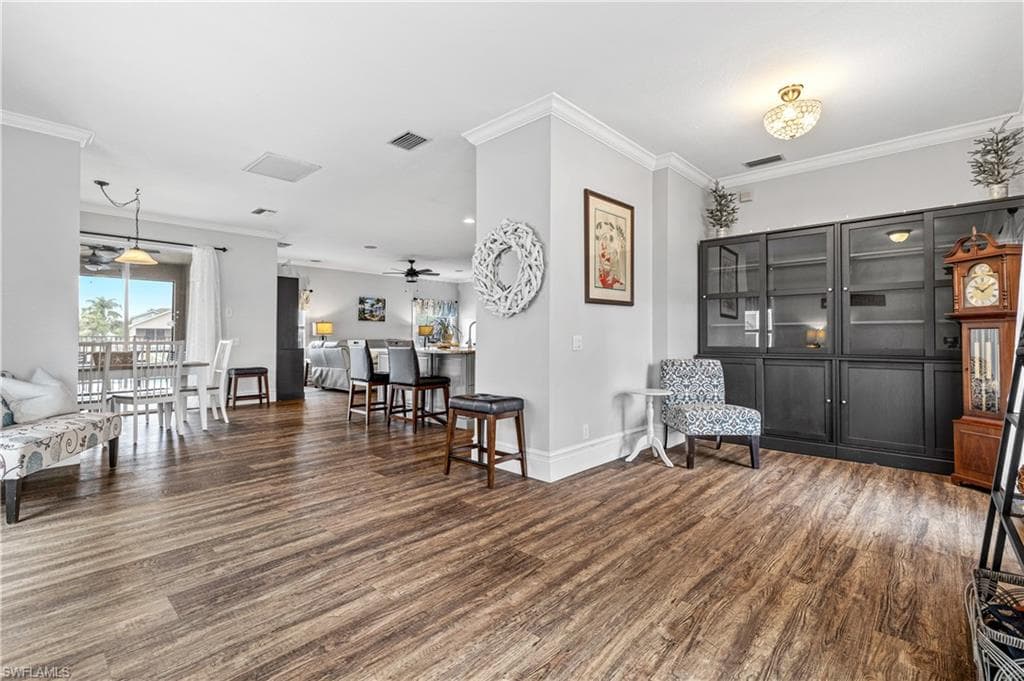 2006 Willow Branch DR, CAPE CORAL FL 33991-1